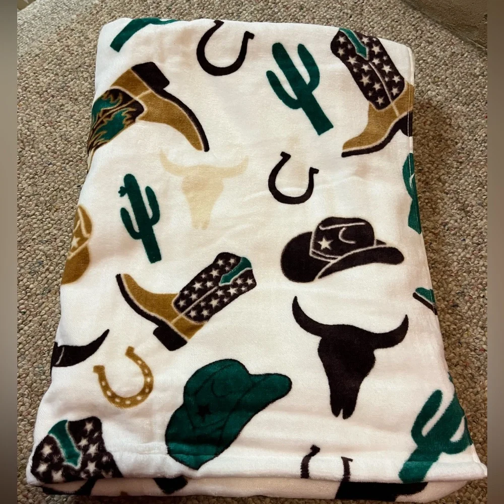 🆕 Truly Lou Western Cowboy Beach Towel Oversized VIRAL